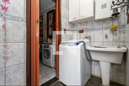 Casa à venda com 143m², 3 quartos e 2 vagas Casa à venda com 143m², 3 quartos e 2 vagasÁrea de Serviço