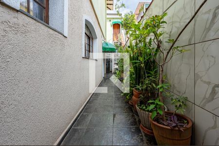 Casa à venda com 143m², 3 quartos e 2 vagas Casa à venda com 143m², 3 quartos e 2 vagasQuintal