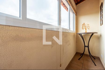 Casa à venda com 143m², 3 quartos e 2 vagas Casa à venda com 143m², 3 quartos e 2 vagasSacada do quarto 1