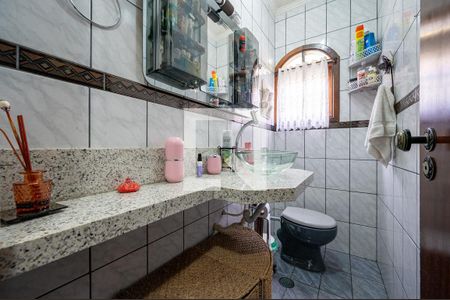 Casa à venda com 143m², 3 quartos e 2 vagas Casa à venda com 143m², 3 quartos e 2 vagasLavabo