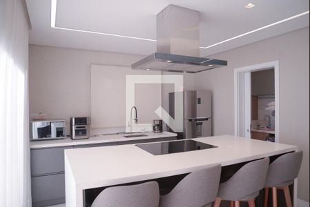 Casa de condomínio à venda com 188m², 4 quartos e 4 vagas Casa de condomínio à venda com 188m², 4 quartos e 4 vagasCozinha