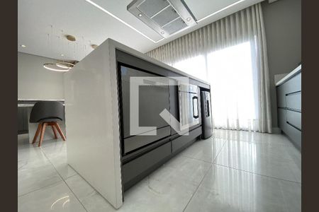 Casa de condomínio à venda com 188m², 4 quartos e 4 vagas Casa de condomínio à venda com 188m², 4 quartos e 4 vagasCozinha