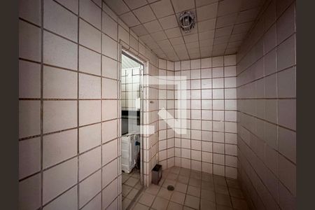 Casa à venda com 561m², 3 quartos e 4 vagasSauna