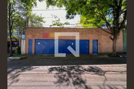 Casa à venda com 561m², 3 quartos e 4 vagasFachada