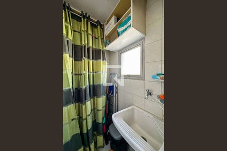 Apartamento à venda com 70m², 2 quartos e 1 vaga Apartamento à venda com 70m², 2 quartos e 1 vagaÁrea de Serviço