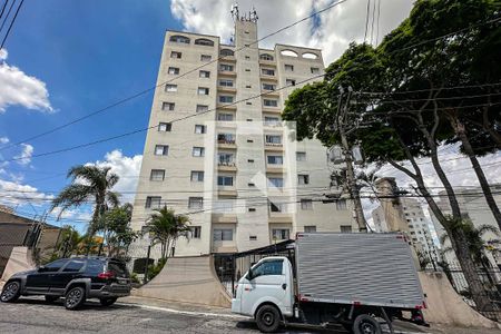 Apartamento à venda com 70m², 2 quartos e 1 vaga Apartamento à venda com 70m², 2 quartos e 1 vagaFachada