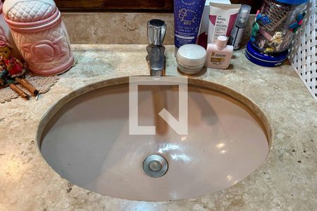 Apartamento à venda com 70m², 2 quartos e 1 vaga Apartamento à venda com 70m², 2 quartos e 1 vagaBanheiro