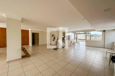 Apartamento à venda com 70m², 2 quartos e 1 vaga Apartamento à venda com 70m², 2 quartos e 1 vagaÁrea comum - Salão de festas