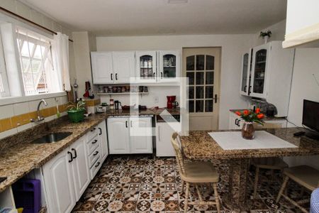 Casa à venda com 265m², 3 quartos e 3 vagas Casa à venda com 265m², 3 quartos e 3 vagasCozinha