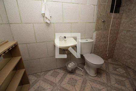 Casa à venda com 265m², 3 quartos e 3 vagas Casa à venda com 265m², 3 quartos e 3 vagasBanheiro de serviço