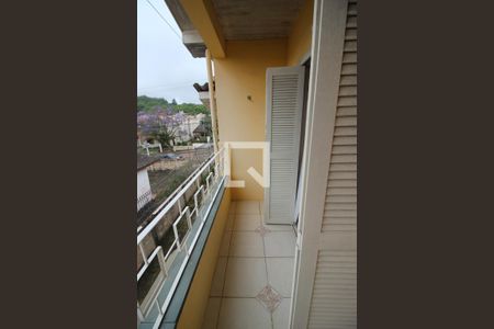 Casa à venda com 265m², 3 quartos e 3 vagas Casa à venda com 265m², 3 quartos e 3 vagasSacada do Quarto 2