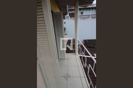 Casa à venda com 265m², 3 quartos e 3 vagas Casa à venda com 265m², 3 quartos e 3 vagasSacada do Quarto 3