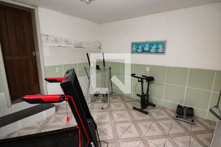 Casa à venda com 265m², 3 quartos e 3 vagas Casa à venda com 265m², 3 quartos e 3 vagasAcademia