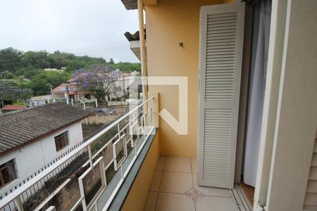 Casa à venda com 265m², 3 quartos e 3 vagas Casa à venda com 265m², 3 quartos e 3 vagasSacada do Quarto 2