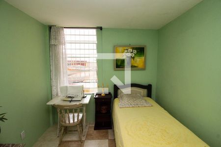 Casa à venda com 265m², 3 quartos e 3 vagas Casa à venda com 265m², 3 quartos e 3 vagasQuarto 1