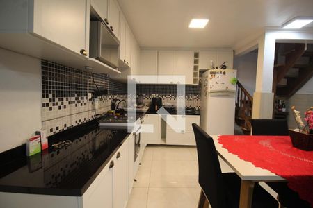 Casa à venda com 198m², 4 quartos e 2 vagasCozinha