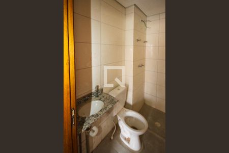 Apartamento à venda com 47m², 2 quartos e 1 vaga Apartamento à venda com 47m², 2 quartos e 1 vagaBanheiro