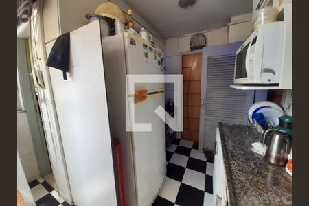 Apartamento à venda com 70m², 3 quartos e sem vaga Apartamento à venda com 70m², 3 quartos e sem vagaCozinha
