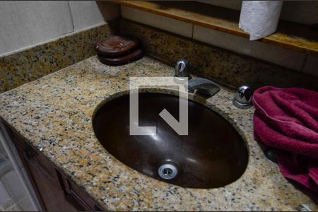 Apartamento à venda com 80m², 3 quartos e 1 vagaBanheiro da Suíte