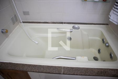 Casa à venda com 195m², 3 quartos e 2 vagas Casa à venda com 195m², 3 quartos e 2 vagasBanheiro do Quarto 3