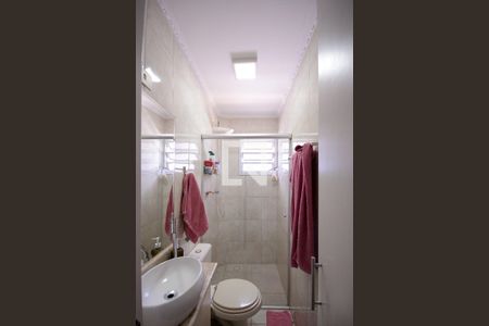 Casa à venda com 172m², 2 quartos e 2 vagasBanheiro Social 