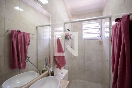 Casa à venda com 172m², 2 quartos e 2 vagasBanheiro Social 