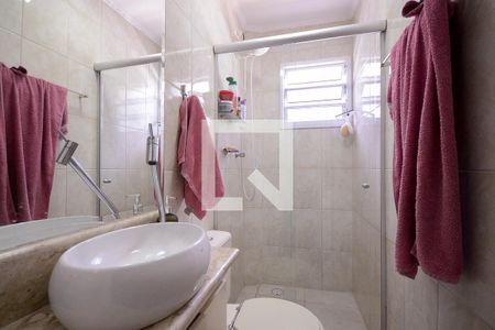 Casa à venda com 172m², 2 quartos e 2 vagasBanheiro Social 