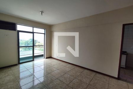 Sala de apartamento à venda com 2 quartos, 55m² em Pechincha, Rio de Janeiro