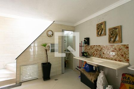 Casa à venda com 240m², 4 quartos e 5 vagas Casa à venda com 240m², 4 quartos e 5 vagasÁrea de Serviço