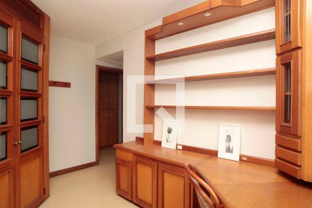 Apartamento à venda com 501m², 4 quartos e sem vagaQuarto 3 Suíte