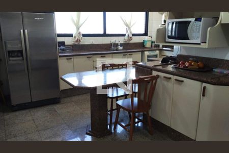 Apartamento à venda com 228m², 4 quartos e 3 vagas Apartamento à venda com 228m², 4 quartos e 3 vagasFoto 19