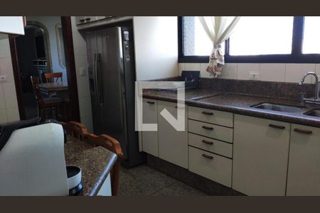 Apartamento à venda com 228m², 4 quartos e 3 vagas Apartamento à venda com 228m², 4 quartos e 3 vagasFoto 18