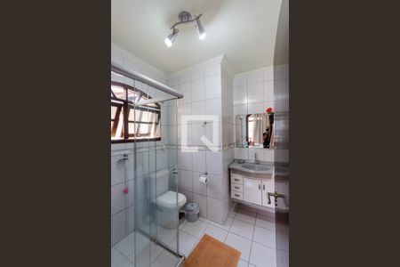 Casa à venda com 245m², 3 quartos e 5 vagas Casa à venda com 245m², 3 quartos e 5 vagasBanheiro da Suíte