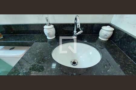 Apartamento para alugar com 148m², 3 quartos e 1 vaga Apartamento para alugar com 148m², 3 quartos e 1 vagaBanheiro 2