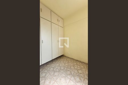 Apartamento à venda com 76m², 3 quartos e 1 vagaÁrea de Serviço