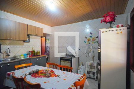 Casa à venda com 147m², 3 quartos e 2 vagas Casa à venda com 147m², 3 quartos e 2 vagasCozinha
