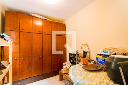 Casa à venda com 180m², 3 quartos e 2 vagasQuarto de serviço