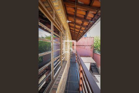 Casa à venda com 350m², 4 quartos e 3 vagas Casa à venda com 350m², 4 quartos e 3 vagasVaranda área gourmet