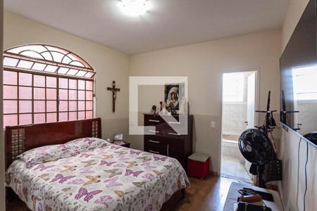 Casa à venda com 350m², 4 quartos e 3 vagas Casa à venda com 350m², 4 quartos e 3 vagasSuíte