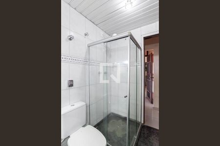 Casa à venda com 350m², 4 quartos e 3 vagas Casa à venda com 350m², 4 quartos e 3 vagasBanheiro social 1