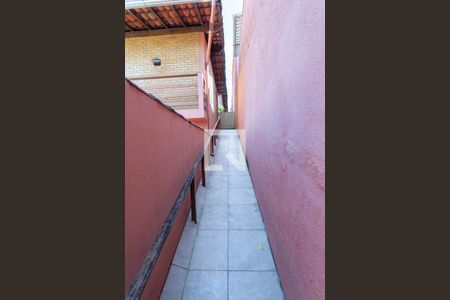 Casa à venda com 350m², 4 quartos e 3 vagas Casa à venda com 350m², 4 quartos e 3 vagasCorredor