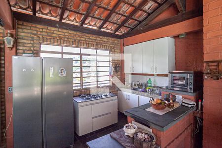 Casa à venda com 350m², 4 quartos e 3 vagas Casa à venda com 350m², 4 quartos e 3 vagasÁrea gourmet