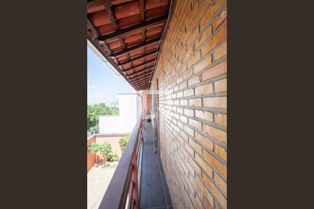 Casa à venda com 350m², 4 quartos e 3 vagas Casa à venda com 350m², 4 quartos e 3 vagasVaranda área gourmet