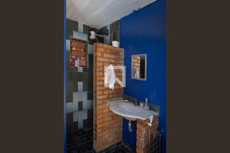 Casa à venda com 350m², 4 quartos e 3 vagas Casa à venda com 350m², 4 quartos e 3 vagasBanheiro social 2