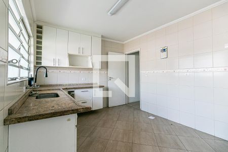 Casa à venda com 220m², 3 quartos e 2 vagas Casa à venda com 220m², 3 quartos e 2 vagasCozinha