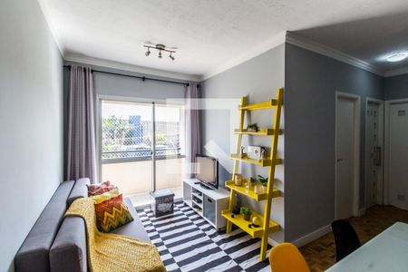 Sala de TV de apartamento para alugar com 3 quartos, 72m² em Tamboré, Barueri