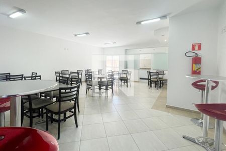 Apartamento à venda com 204m², 3 quartos e 2 vagas Apartamento à venda com 204m², 3 quartos e 2 vagasÁrea comum - Salão de festas