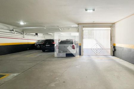 Apartamento à venda com 204m², 3 quartos e 2 vagas Apartamento à venda com 204m², 3 quartos e 2 vagasGaragem