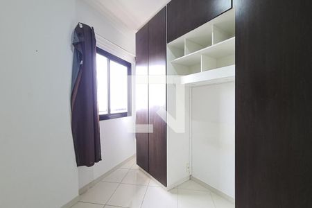 Apartamento à venda com 67m², 2 quartos e 1 vagaQuarto 2 