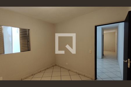 Quarto de casa para alugar com 1 quarto, 45m² em Vila Santa Margarida, Ferraz de Vasconcelos